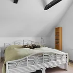 Goti - 850m From The Sea By Interhome