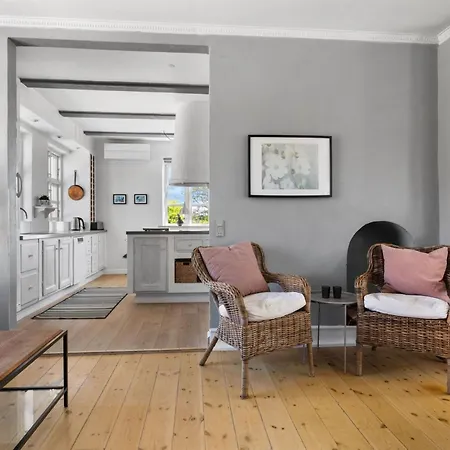Goti - 850m From The Sea By Interhome בית נופש Tranekær