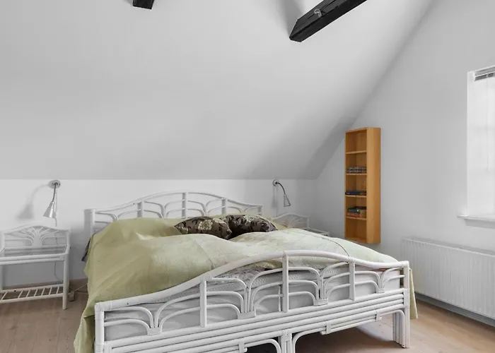 Goti - 850m From The Sea By Interhome